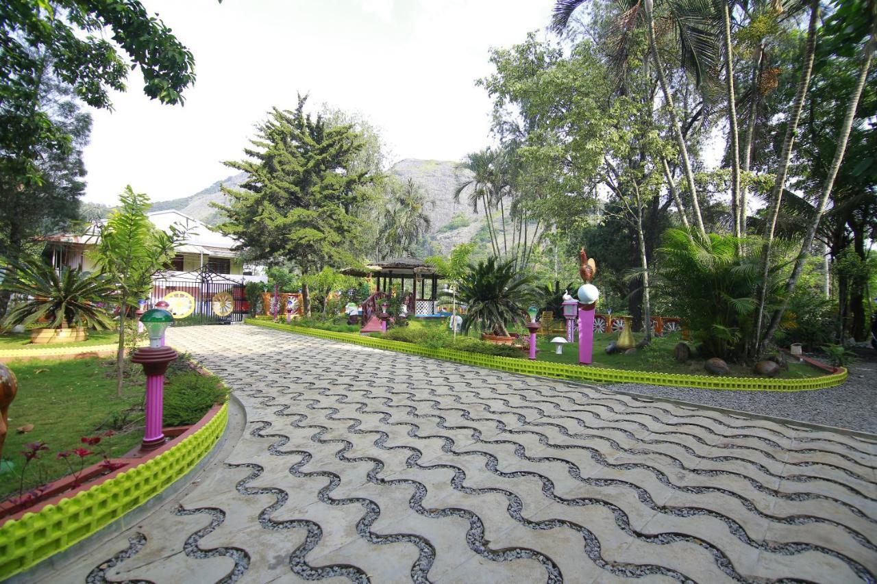 Spice Mount Heritage Resort Kattappana Exterior foto